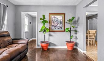 233 W 5th St, Adrian, MO 64720
