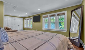 1318 Locust Dr, Asbury Park, NJ 07712