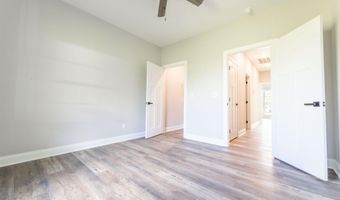 741 8th St NE, Arab, AL 35016