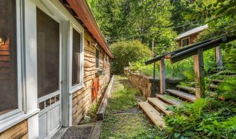 67 S Sandy Cove Rd, Belgrade, ME 04917