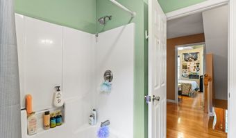 34 Chestnut Dr, Allenstown, NH 03275