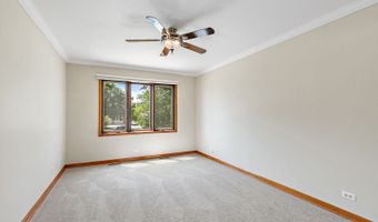1133 N Thatcher Ln, Addison, IL 60101
