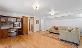 7225 SW JUNIPER Ter, Beaverton, OR 97008