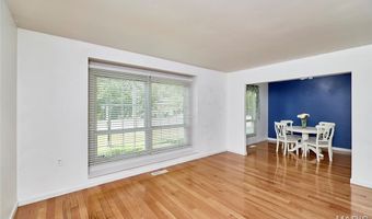 1211 Big Bend Rd, Ballwin, MO 63021