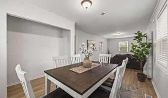 237 Maple Dr, Columbus, OH 43228