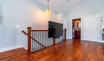 3976 Post Rd, Warwick, RI 02886