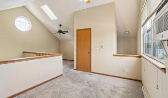 1213 10th Ave NW, Altoona, IA 50009