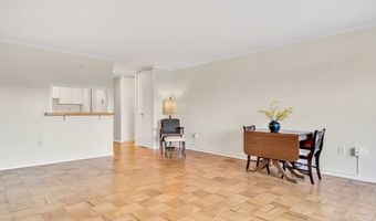 8 Whittier Place 4J, Boston, MA 02114