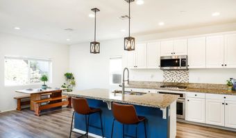 310 Falabella Ln, Fallbrook, CA 92028