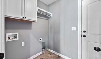 2018 E Clover Ct, Andover, KS 67002