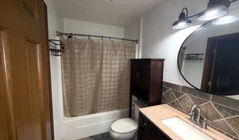 1381 Secretariat Ln, Indianapolis, IN 46217