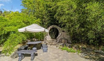 5601 Freedom Blvd, Aptos, CA 95003