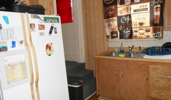 403 E Clay St, Albany, MO 64402