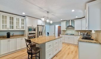 3833 Tanglewood Dr, Ashland, KY 41102