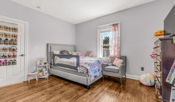 19 Lester St, Ansonia, CT 06401