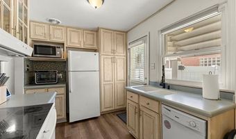 8960 Niver Ave, Allen Park, MI 48101