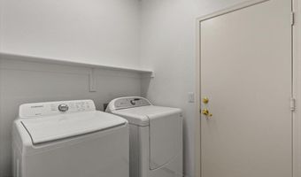381 N BELL Pl, Chandler, AZ 85225