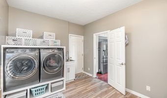 1172 Summerlake Dr, Alexandria, KY 41001