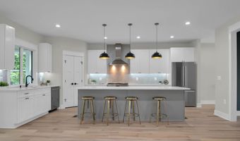 5617 23RD St N, Arlington, VA 22205