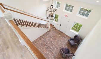 80 South St 105, Bethel, CT 06801