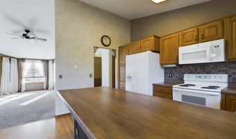 804 E Maywood St, Brandon, SD 57005