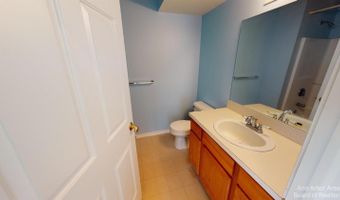 2767 S Knightsbridge Cir, Ann Arbor, MI 48105