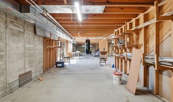 6095 E Division Rd, Angola, IN 46703
