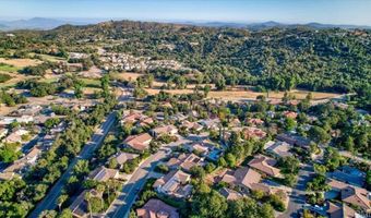 10138 Sage Hill Way, Escondido, CA 92026