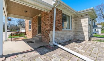 1066 S Edgewood Ave, Lombard, IL 60148