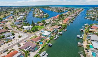 801 FLAMINGO Dr, Apollo Beach, FL 33572