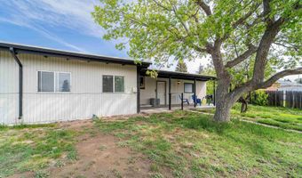 3117 DOUGLAS St, Cheyenne, WY 82009