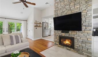 1 Blacksmith Rd, Lincoln, RI 02865