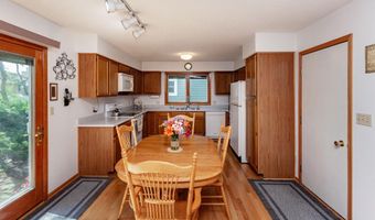 3806 Columbine Ave, Ames, IA 50010