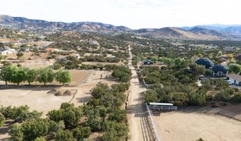 6535 Juniper Crest Rd, Agua Dulce, CA 91390