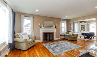 26 Dover Ave, East Providence, RI 02914