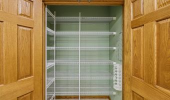 904 Cottage St, Adel, IA 50003