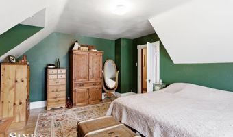 1713 St Clair River Dr, Algonac, MI 48001