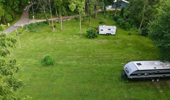55 Ac S Lafayette St, Argyle, WI 53504