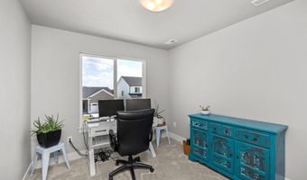 2226 Chan Dr, Adel, IA 50003
