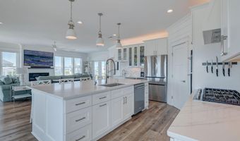 3 Sandspur Trl, Bald Head Island, NC 28461