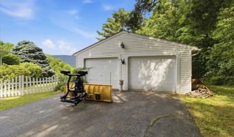 193 Finley Dr, Bennington, VT 05201