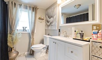 65 Perkins Ave, Cranston, RI 02910