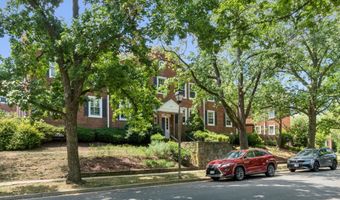2824 S ABINGDON St A2, Arlington, VA 22206