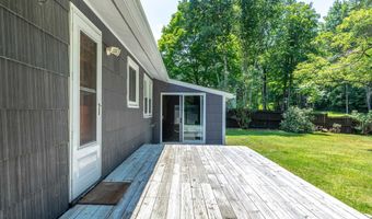 107 Colbrook Dr, Arlington, VT 05250