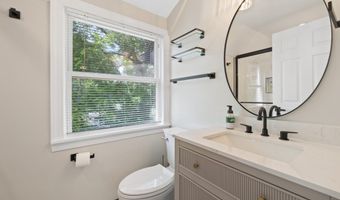 4225 E WEST Hwy, Bethesda, MD 20814