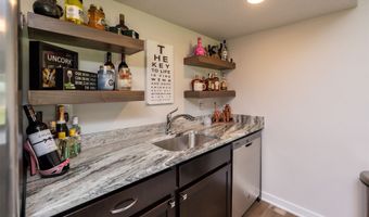 124 E Bridge Rd, Polk City, IA 50226