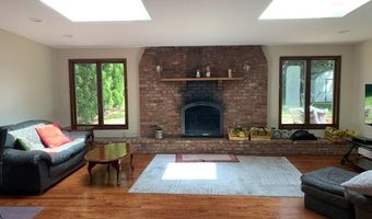 114 Hilldale Rd, Albertson, NY 11507