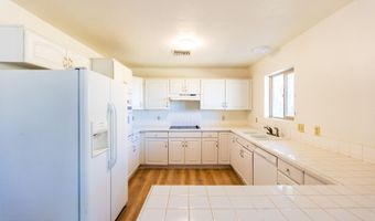 290 N Cherokee Trl, Benson, AZ 85602