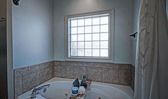 243 E Pinebrook Dr, Brandon, MS 39047