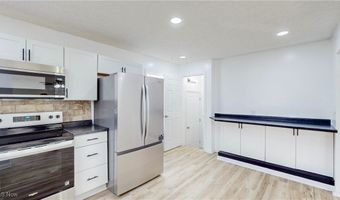 681 Stevenson Ave, Akron, OH 44312